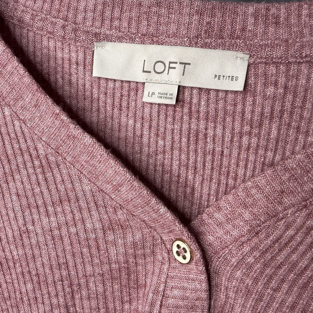 LOFT Women’s Petite L Salmon Pink Stripe V Neck Button Pullover Sweater Preppy - Picture 6 of 9